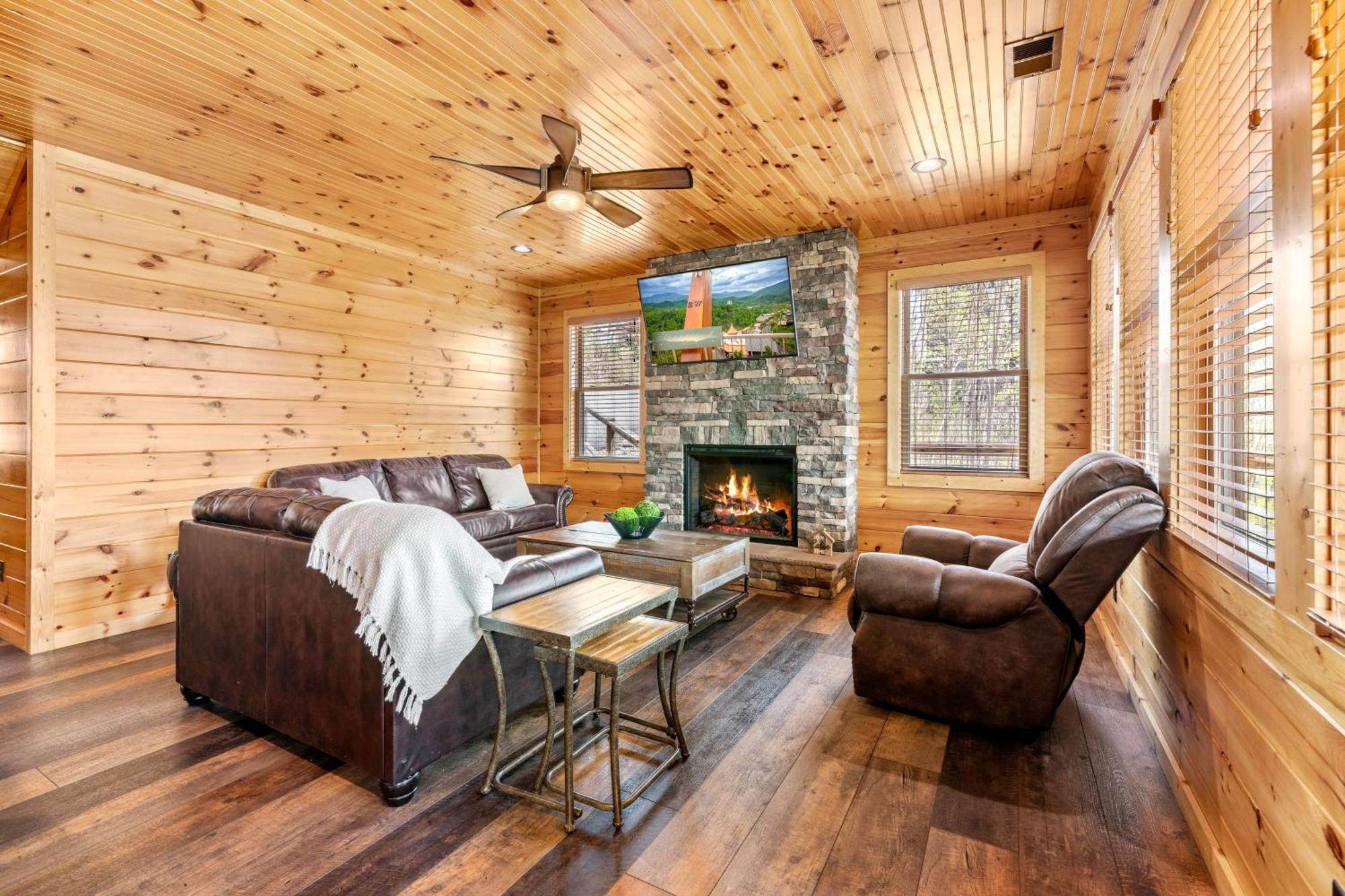 3 Lazy Bears Chalet แกตลิงเบิร์ก ภายนอก รูปภาพ